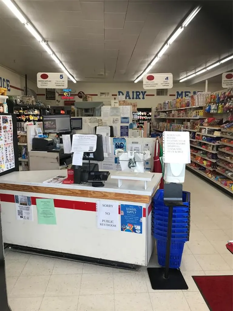 29 1st Street Choteau MT 59422