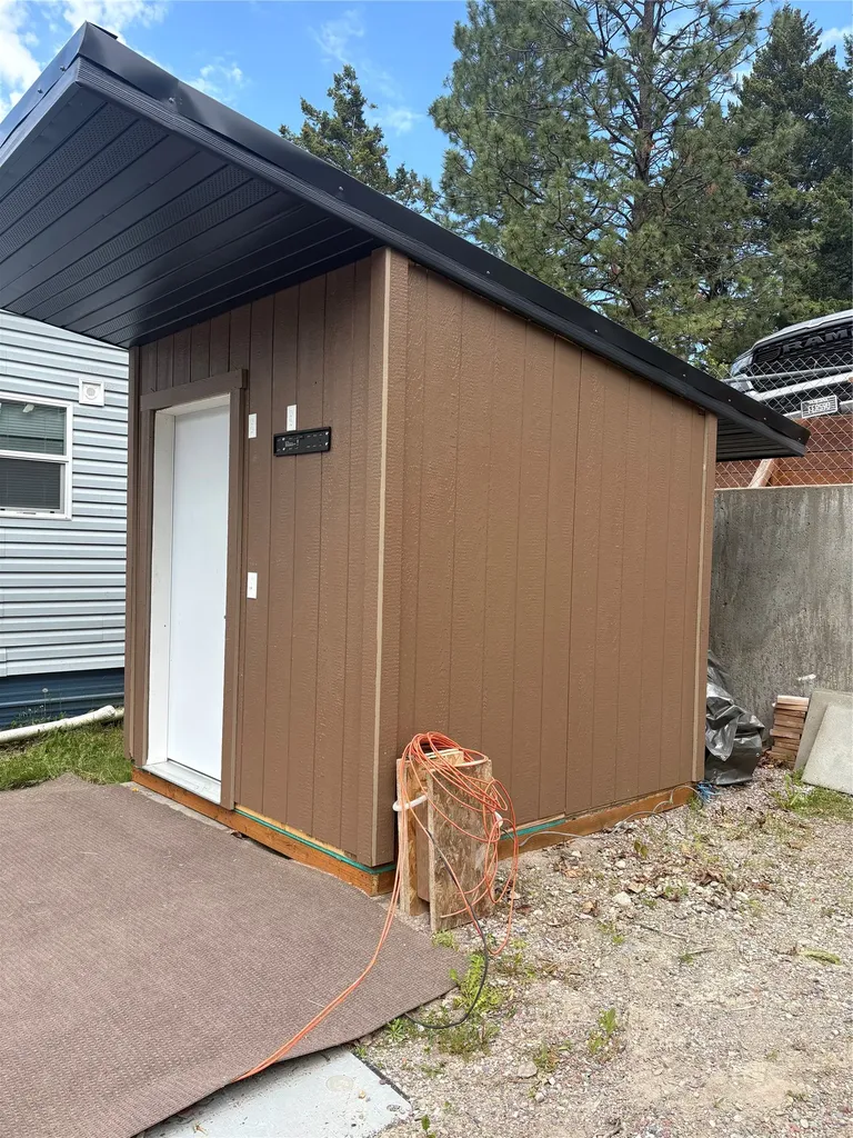 36953 Mt Highway 35 Polson MT 59860