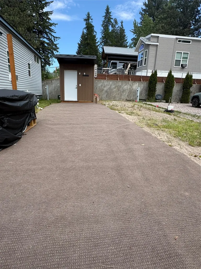 36953 Mt Highway 35 Polson MT 59860