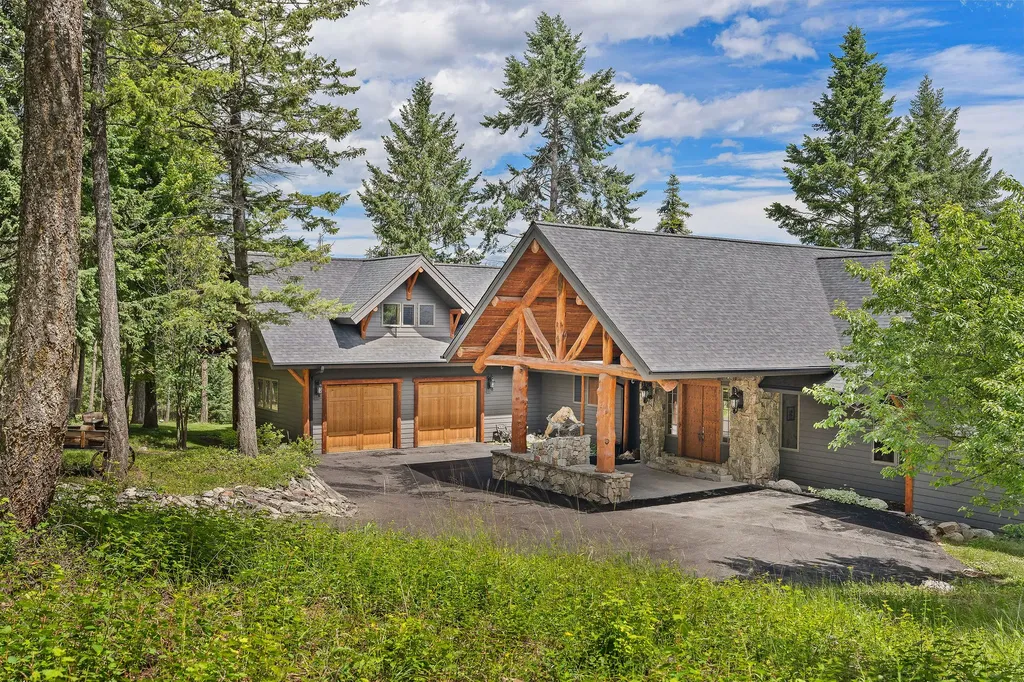 18090 Demersville Wagon Road Lakeside MT 59922