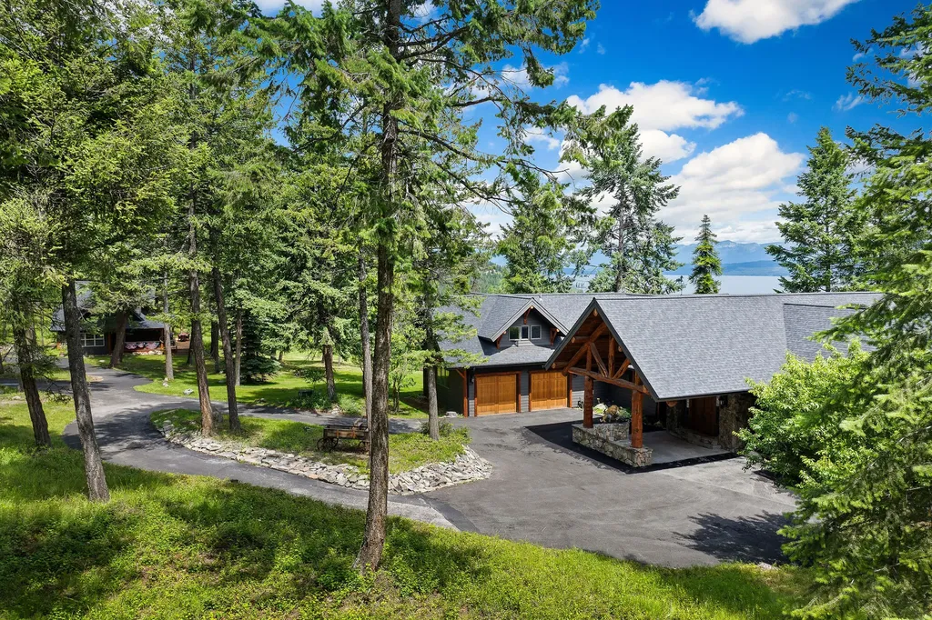 18090 Demersville Wagon Road Lakeside MT 59922