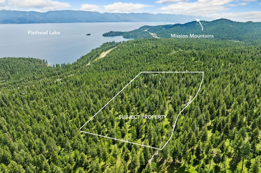 18090 Demersville Wagon Road Lakeside MT 59922
