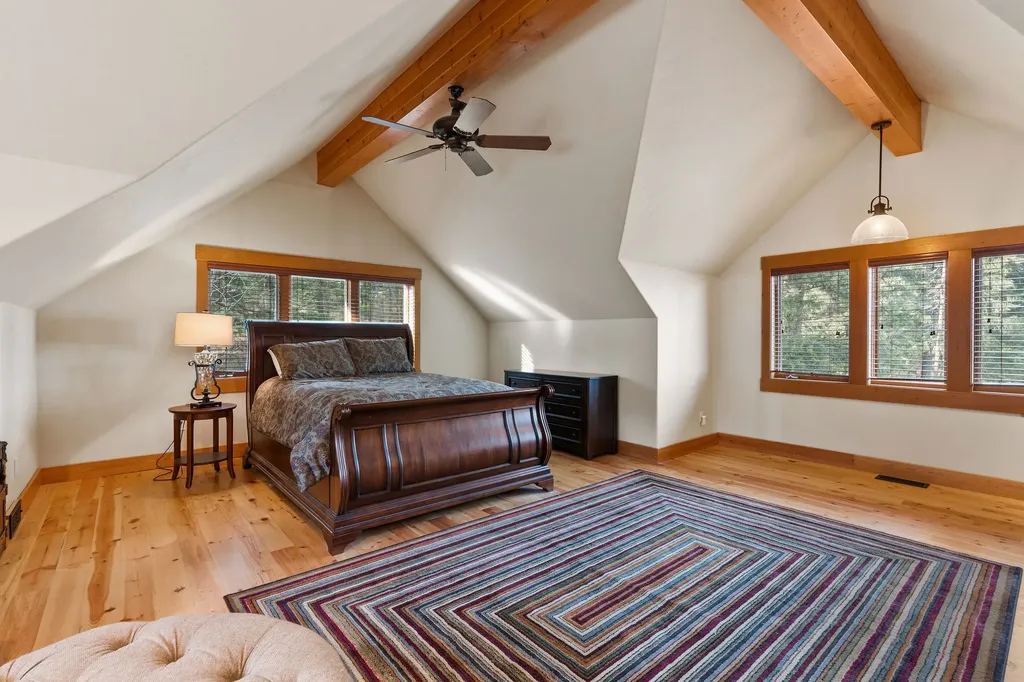 18090 Demersville Wagon Road Lakeside MT 59922