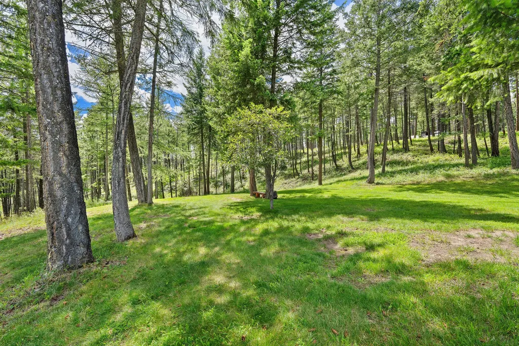 18090 Demersville Wagon Road Lakeside MT 59922