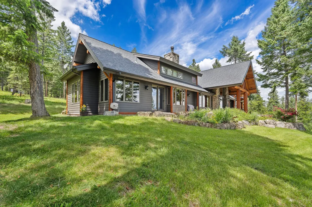 18090 Demersville Wagon Road Lakeside MT 59922