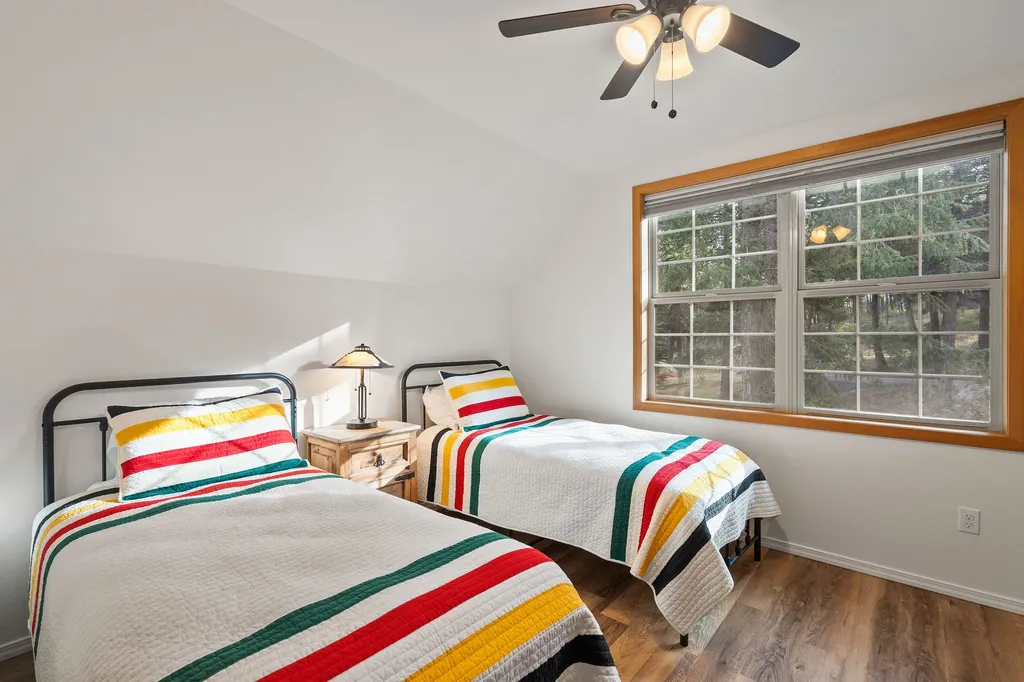 18090 Demersville Wagon Road Lakeside MT 59922