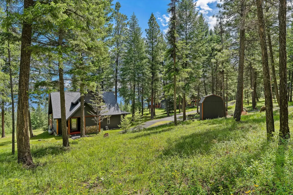 18090 Demersville Wagon Road Lakeside MT 59922
