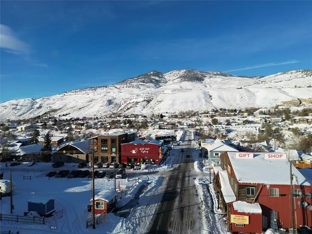 301 Spring Street Gardiner MT 59030