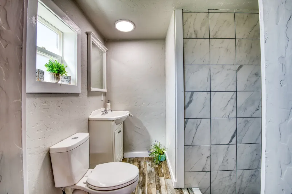 211 S Main Street Darby MT 59829
