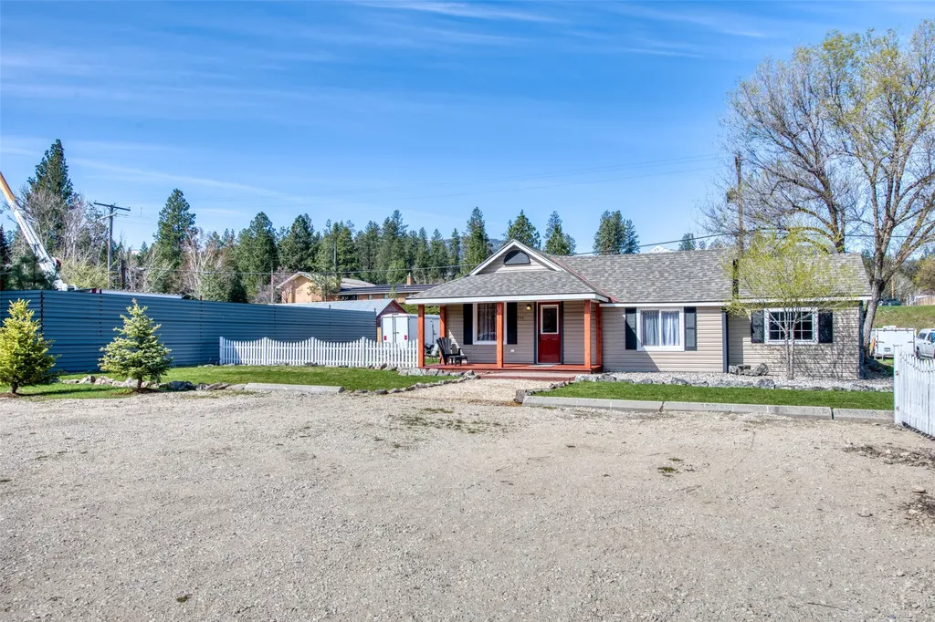 211 S Main Street Darby MT 59829