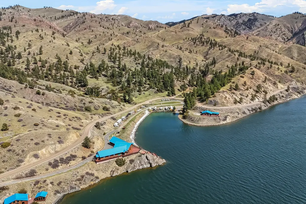 2032 Beartooth Road Wolf Creek MT 59648