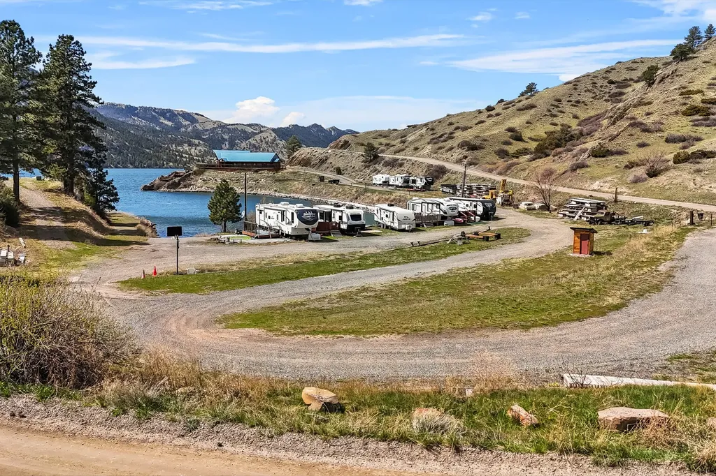 2032 Beartooth Road Wolf Creek MT 59648