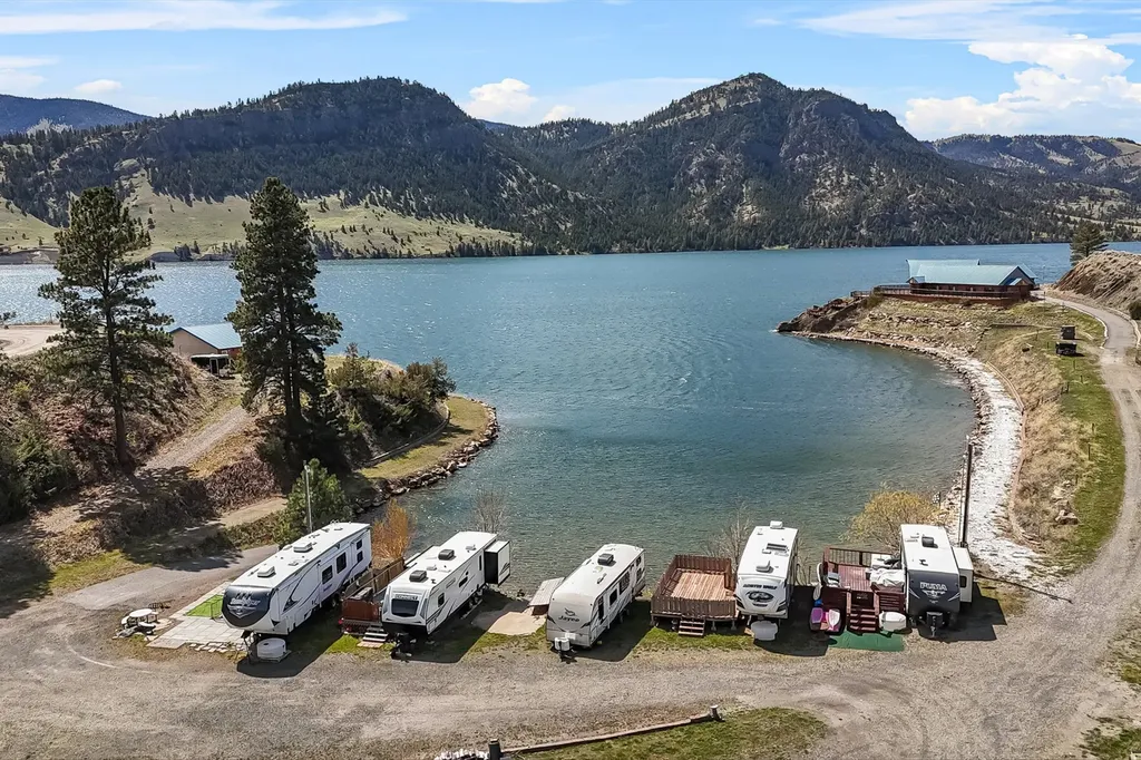 2032 Beartooth Road Wolf Creek MT 59648