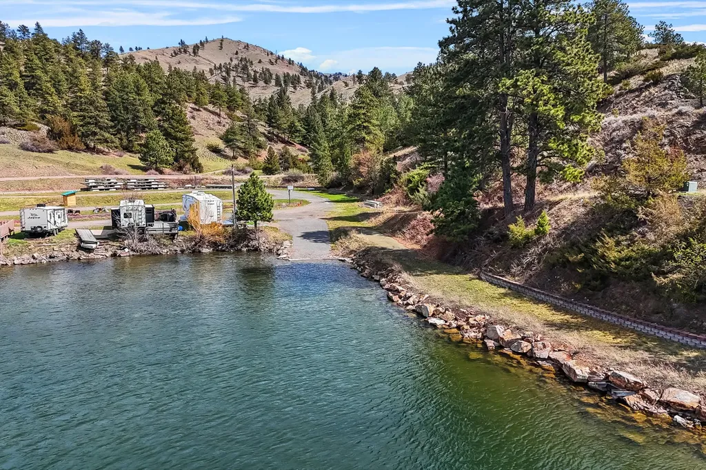 2032 Beartooth Road Wolf Creek MT 59648