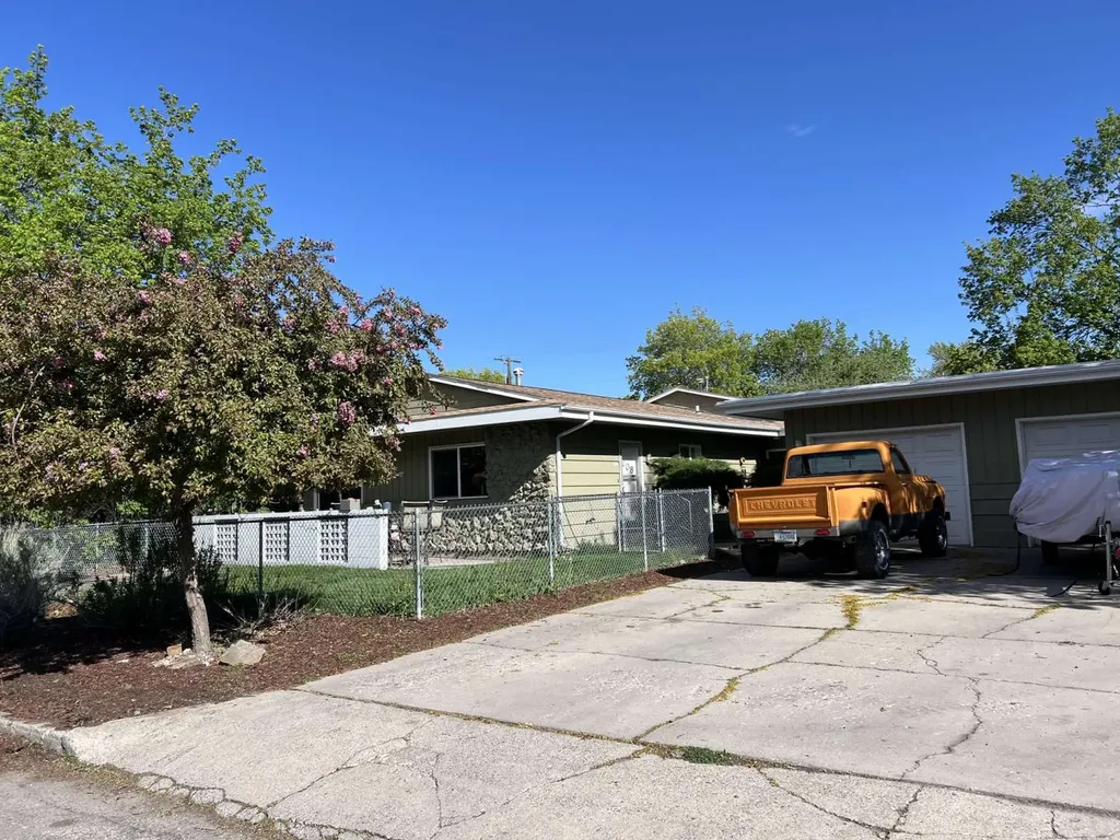 208 Dixon Avenue Missoula MT 59801