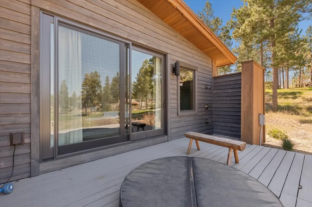 47 Cottage Lake Lane Eureka MT 59917