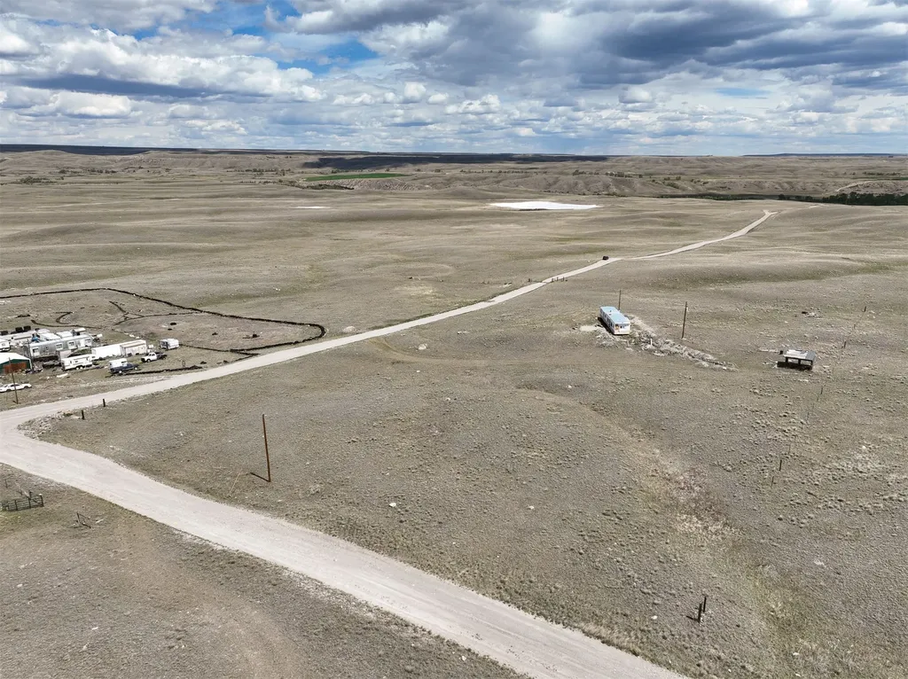 2273 E Pishkun Lane Augusta MT 59410