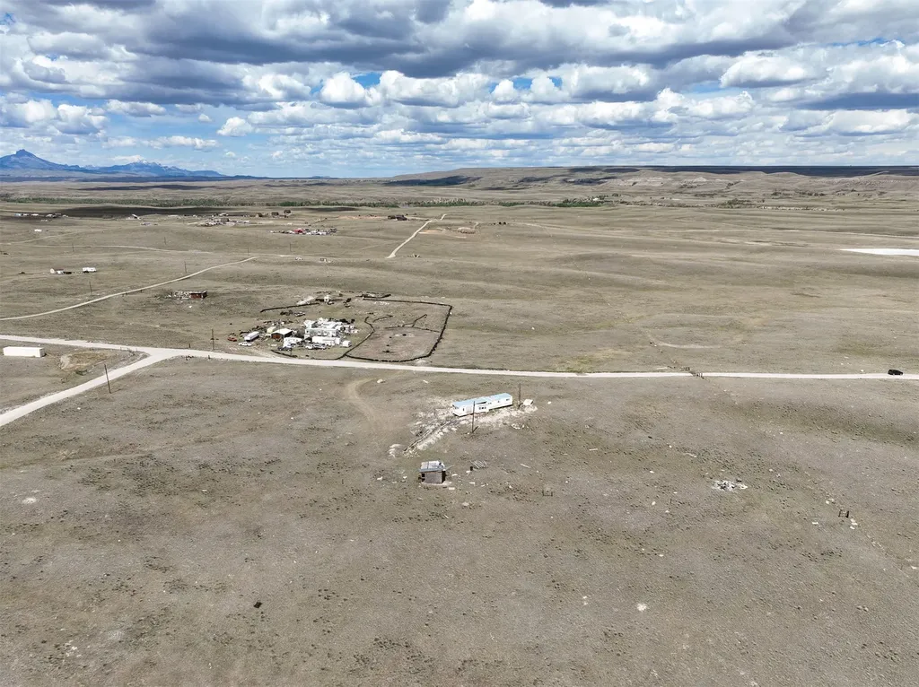 2273 E Pishkun Lane Augusta MT 59410