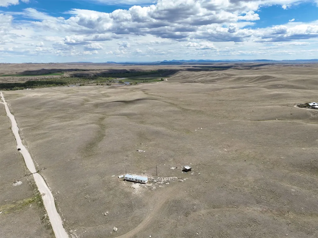 2273 E Pishkun Lane Augusta MT 59410
