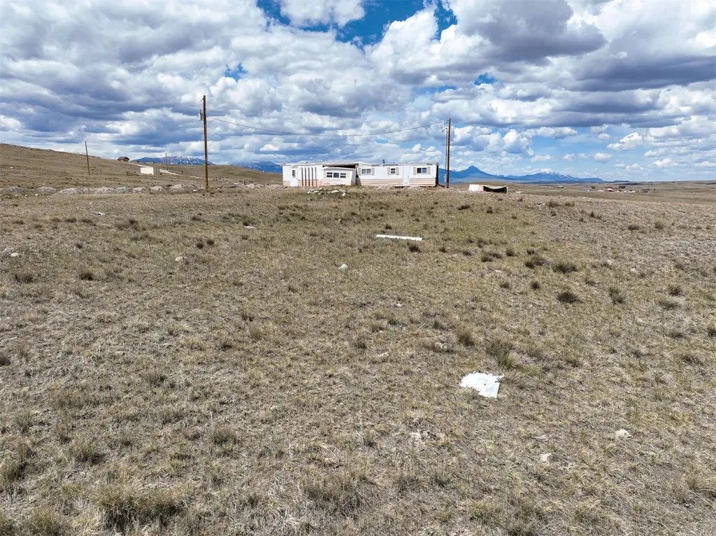 2273 E Pishkun Lane Augusta MT 59410