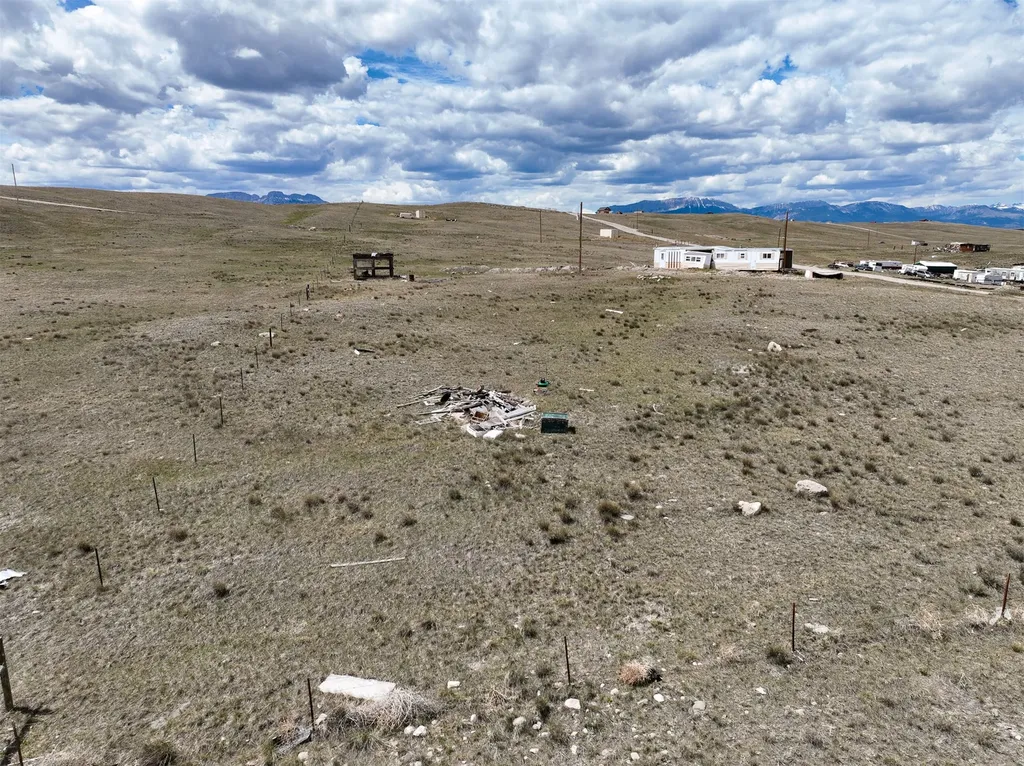 2273 E Pishkun Lane Augusta MT 59410