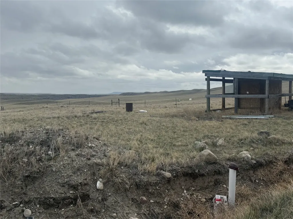 2273 E Pishkun Lane Augusta MT 59410