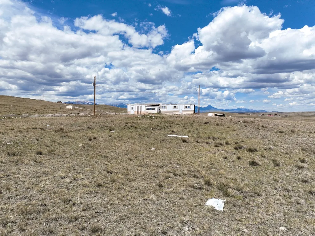 2273 E Pishkun Lane Augusta MT 59410