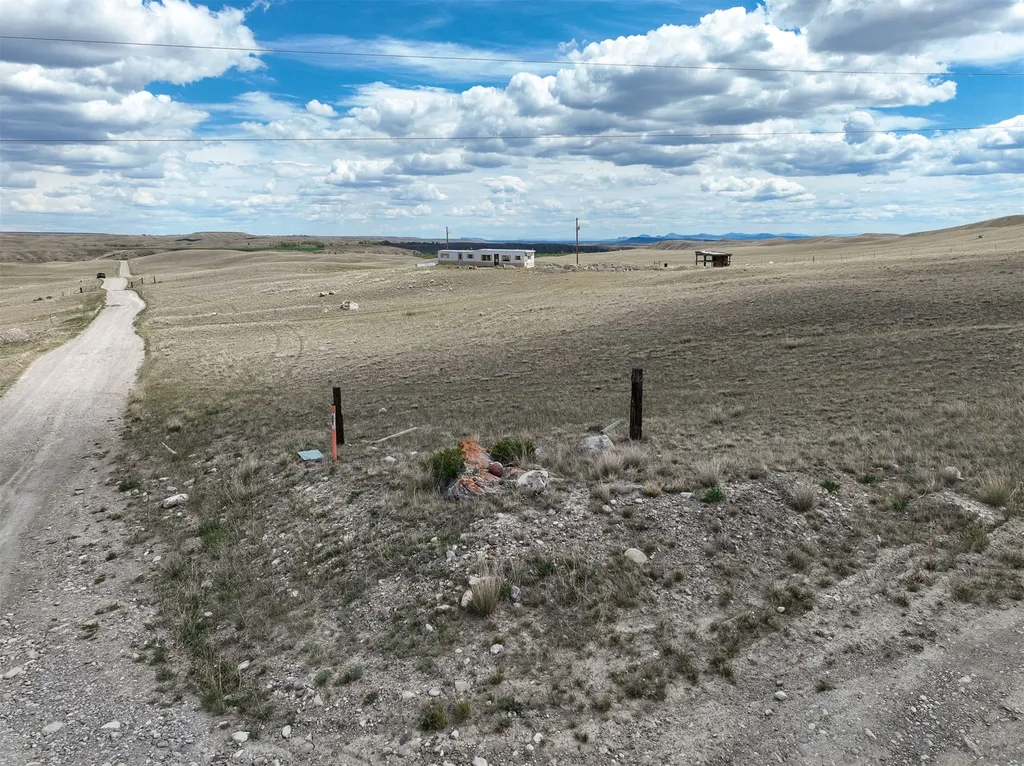 2273 E Pishkun Lane Augusta MT 59410