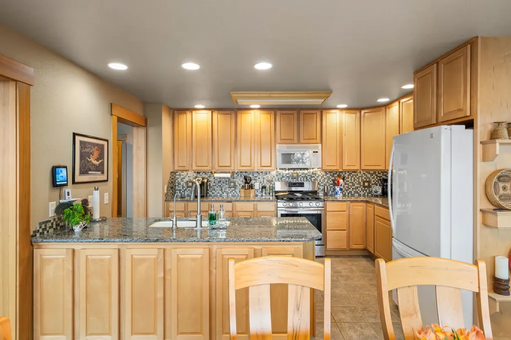28152 White Swan Lane Polson MT 59860