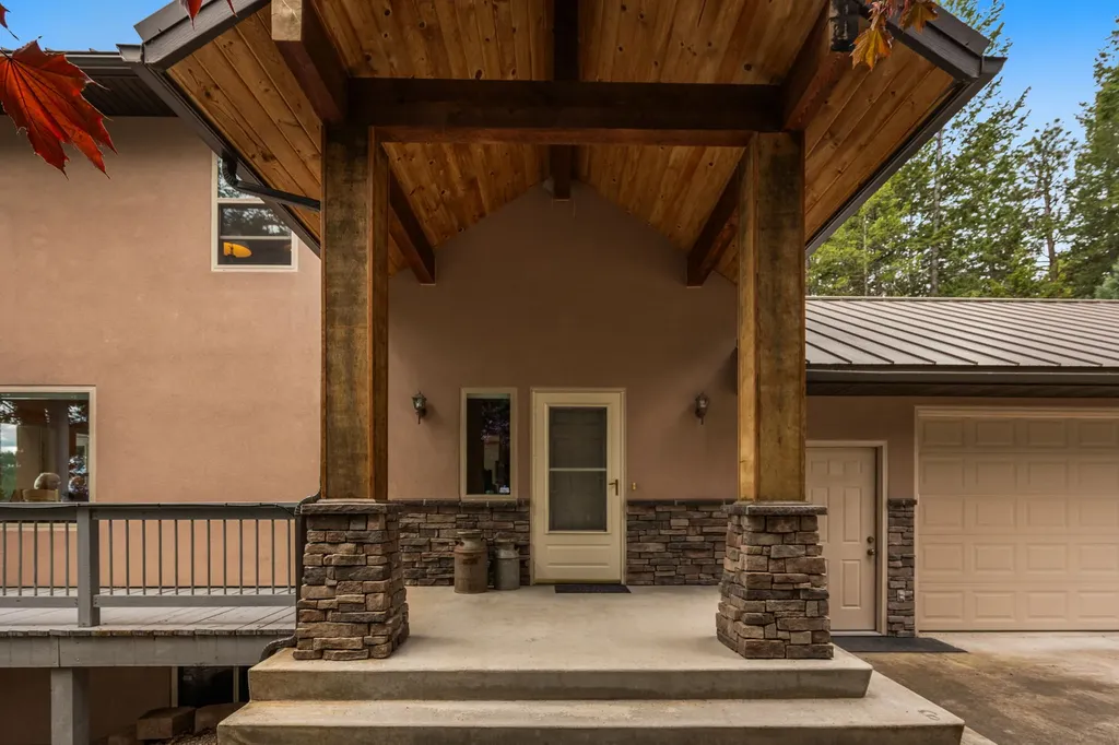 28152 White Swan Lane Polson MT 59860