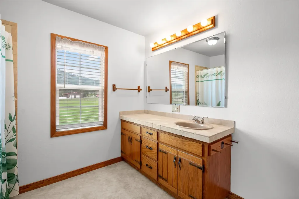 2149 Us Highway 2 W Kalispell MT 59901