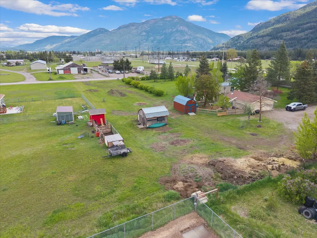 853 Berne Road Columbia Falls MT 59912