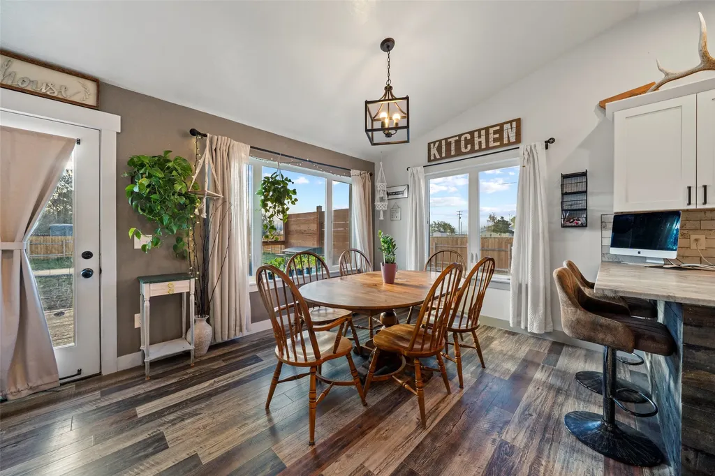 2 Sharon Loop Townsend MT 59644