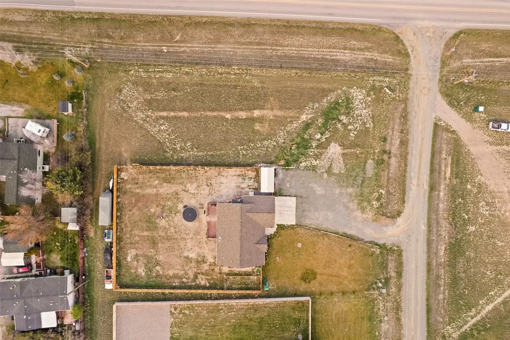2 Sharon Loop Townsend MT 59644