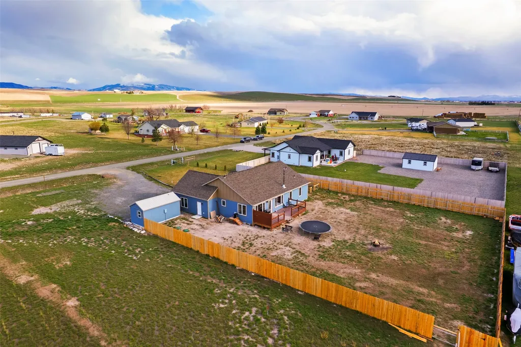 2 Sharon Loop Townsend MT 59644