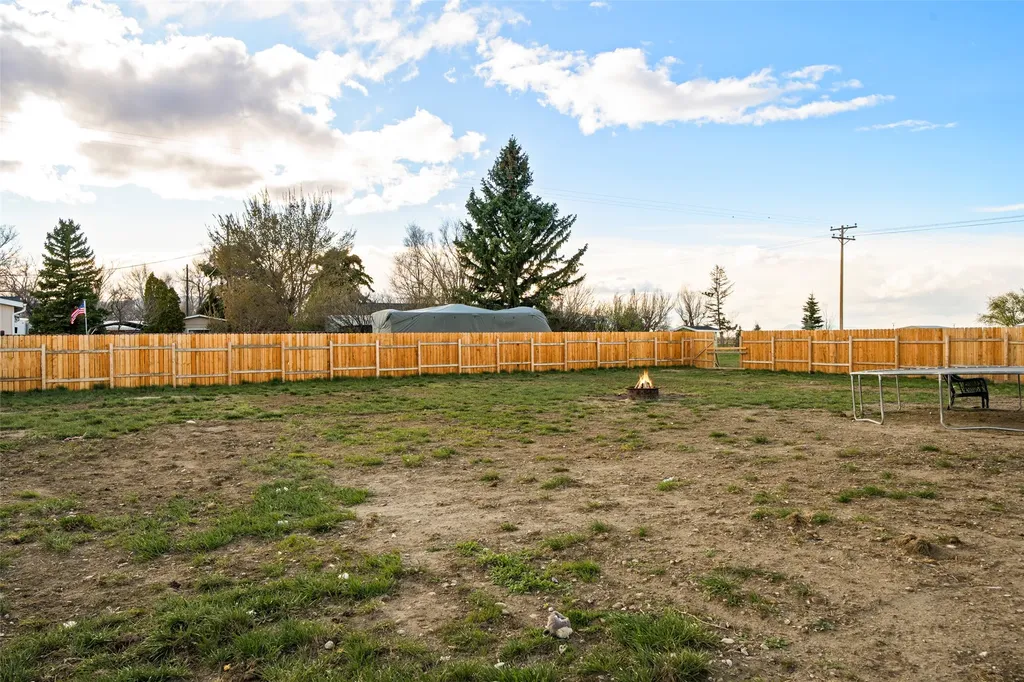 2 Sharon Loop Townsend MT 59644