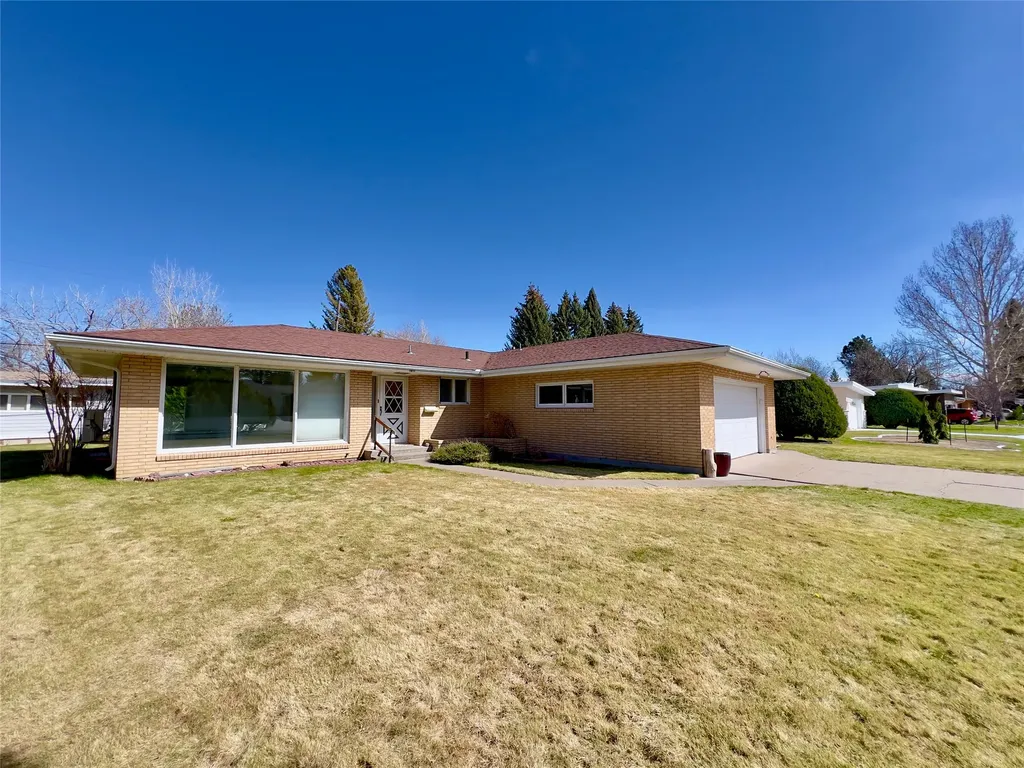 1817 Beech Drive Great Falls MT 59404