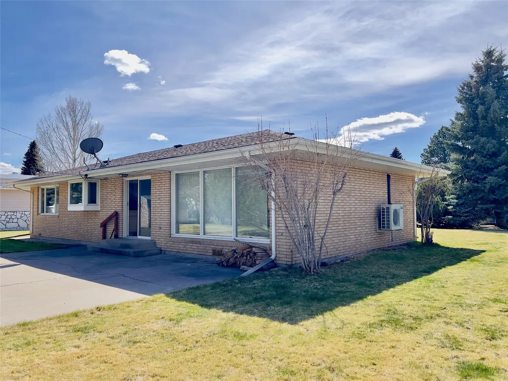 1817 Beech Drive Great Falls MT 59404