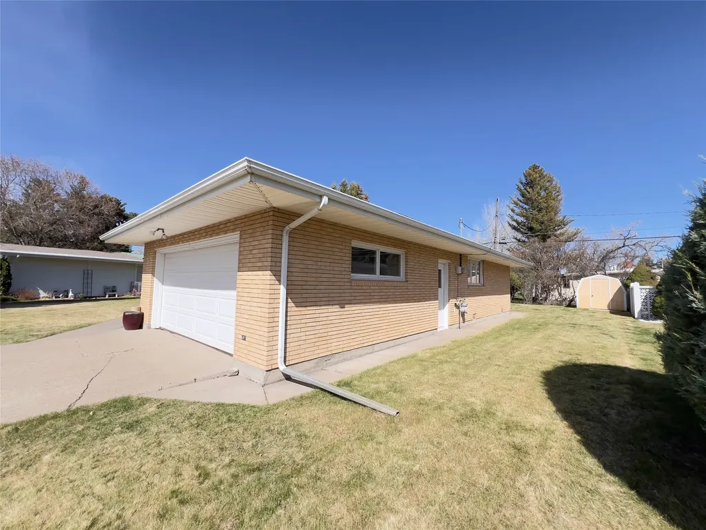 1817 Beech Drive Great Falls MT 59404