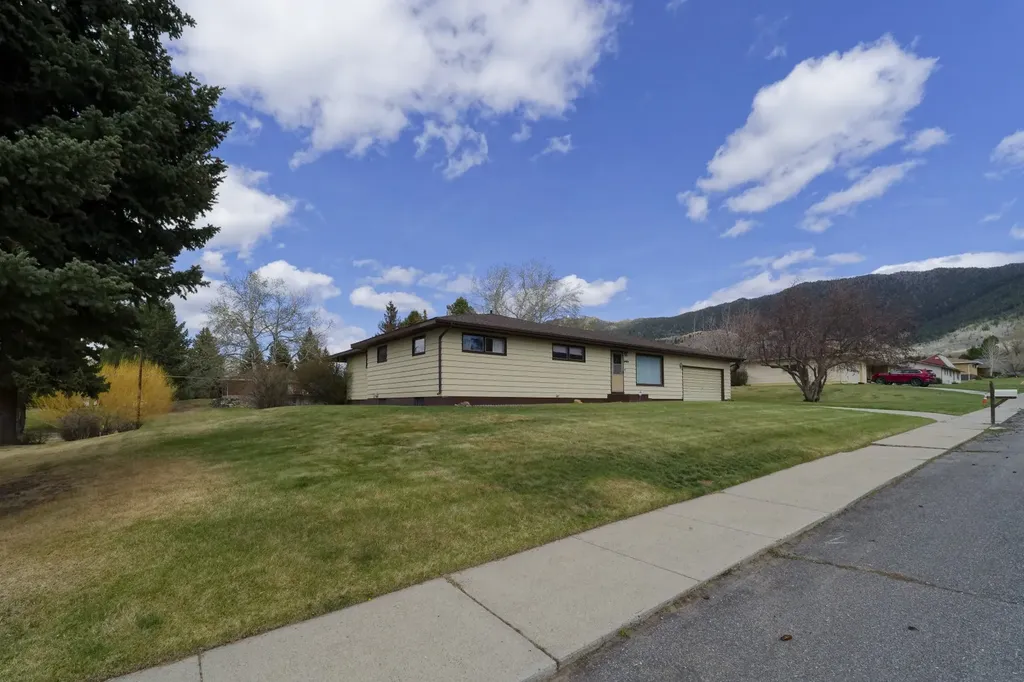 3455 Quincy Street Butte MT 59701