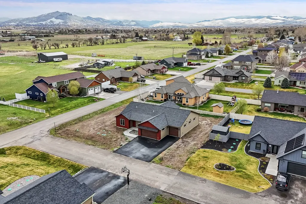 3814 Lovegrass Lane Helena MT 59602