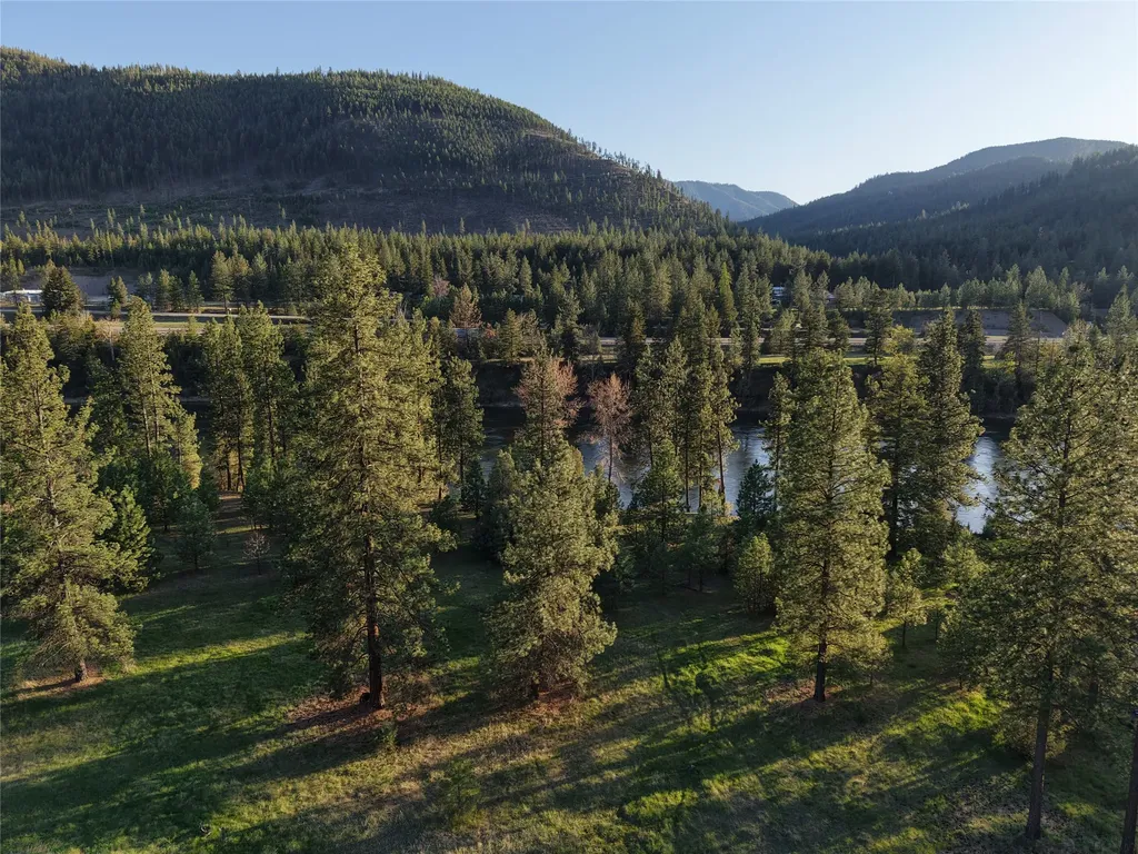 Nhn Fred Mayo Lane Superior MT 59872