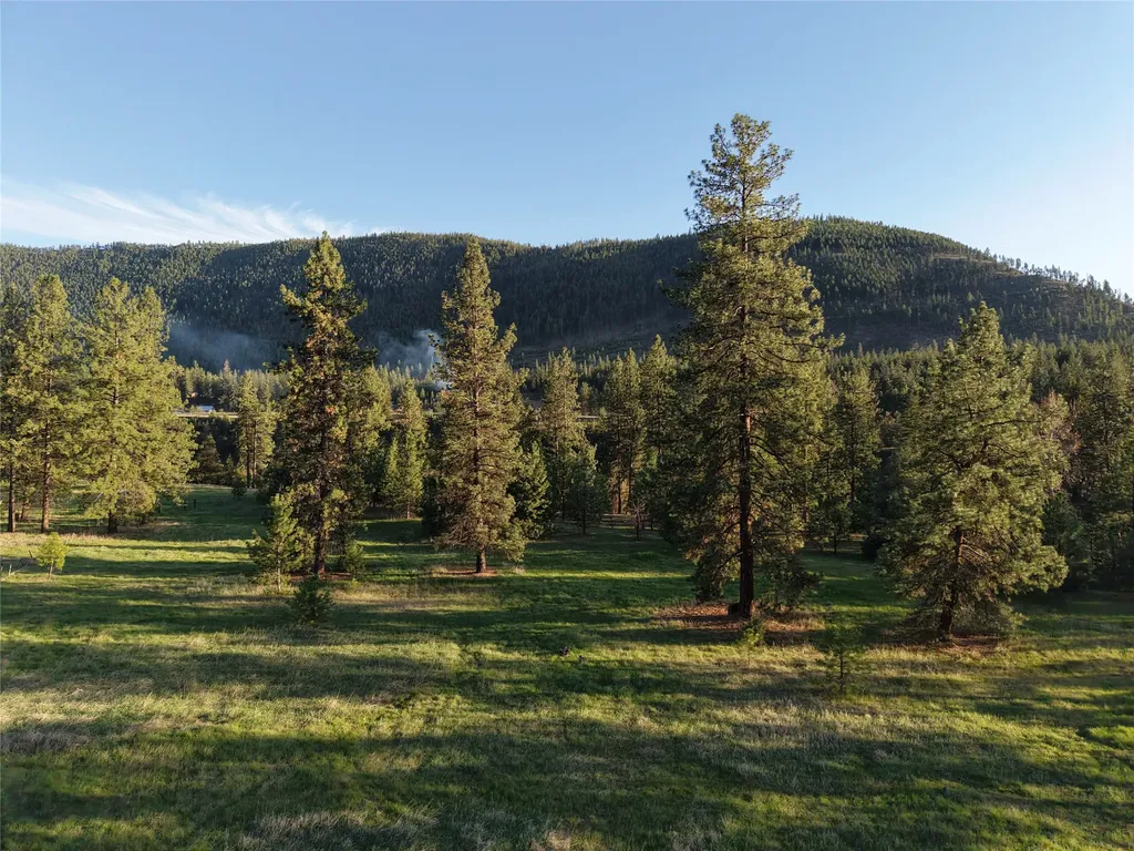 Nhn Fred Mayo Lane Superior MT 59872