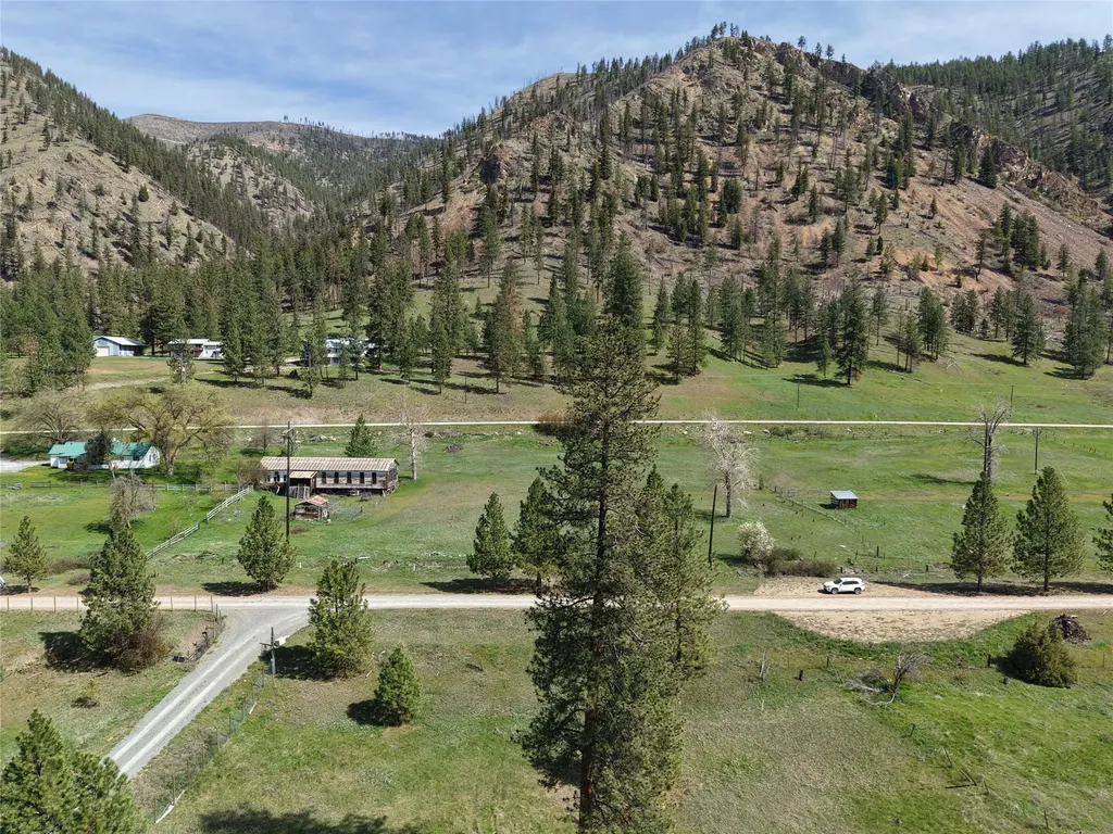 Nhn Fred Mayo Lane Superior MT 59872