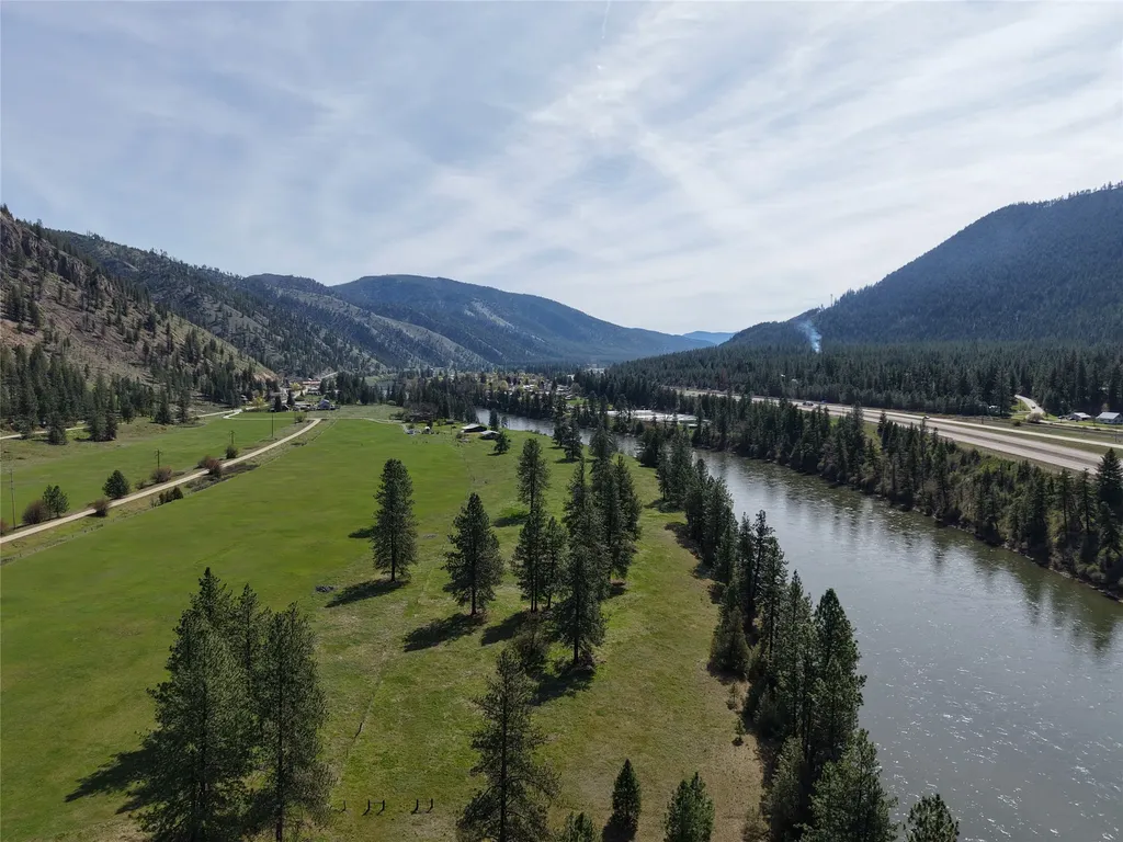 Nhn Fred Mayo Lane Superior MT 59872