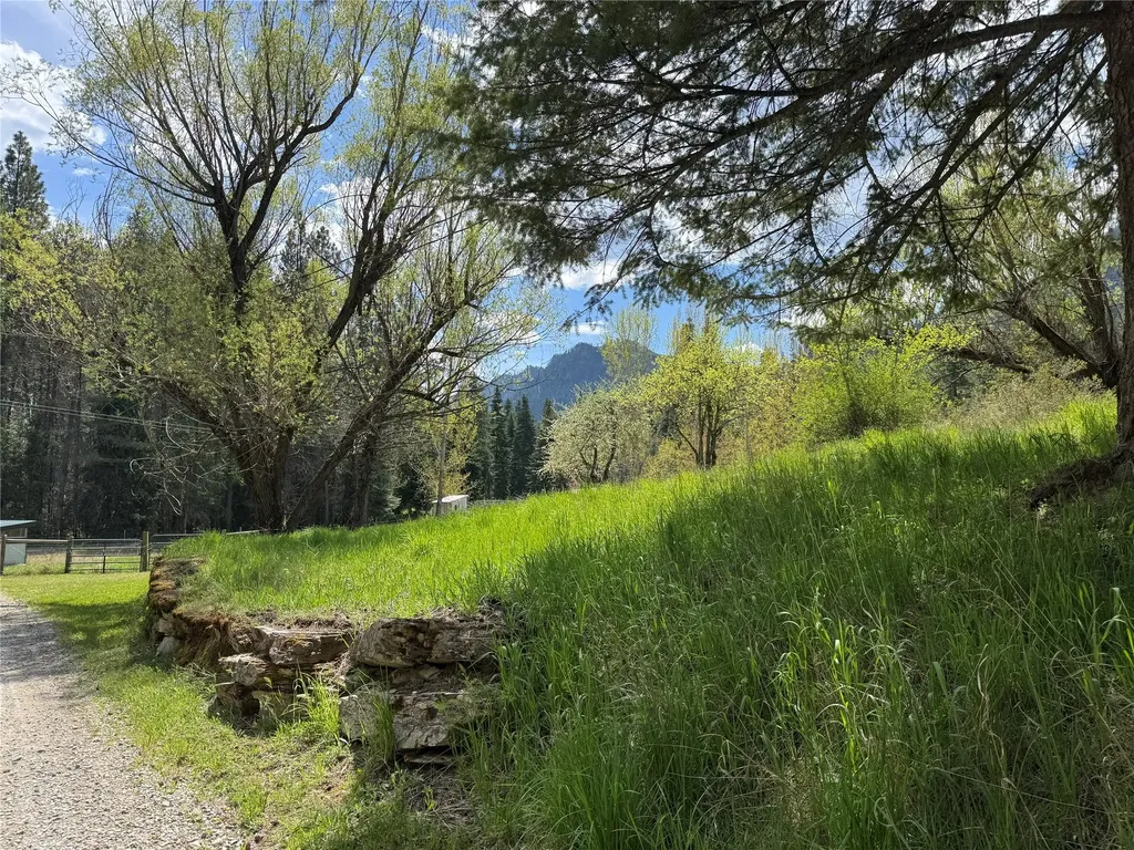 12 Gebhardt Lane Thompson Falls MT 59873