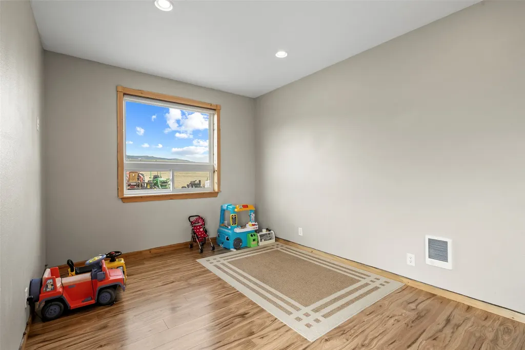 12 Bugle Court Winston MT 59647