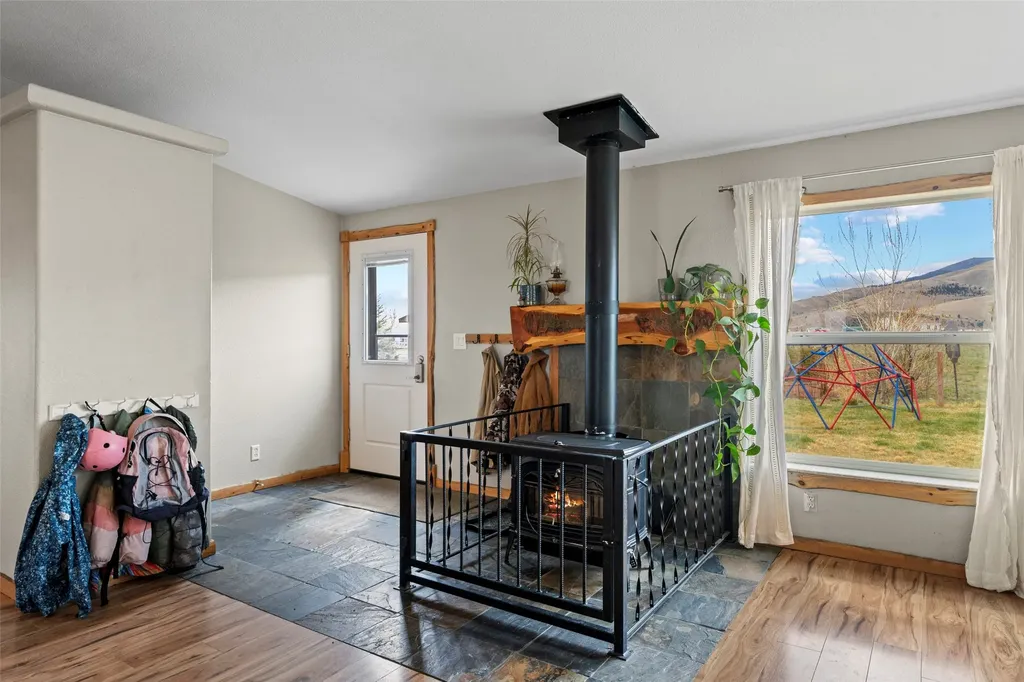 12 Bugle Court Winston MT 59647