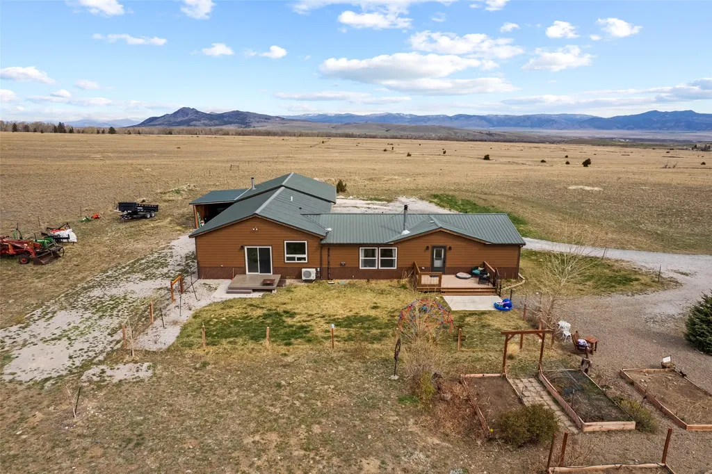 12 Bugle Court Winston MT 59647