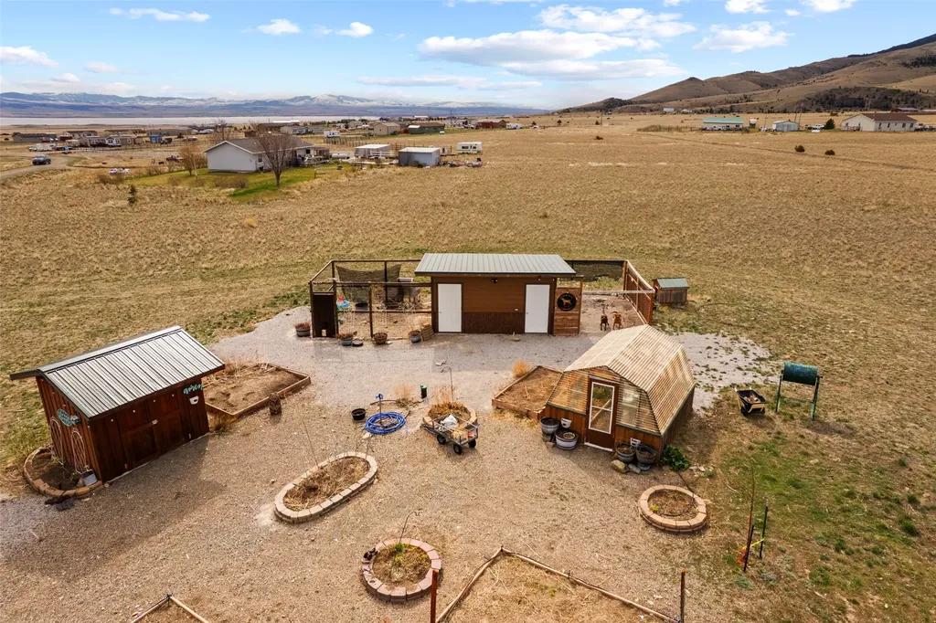 12 Bugle Court Winston MT 59647